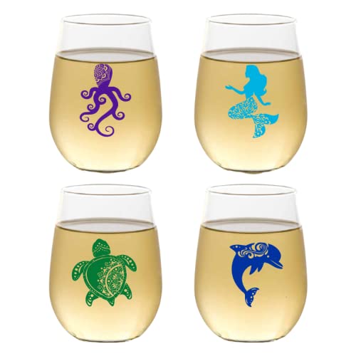 Set of 4 Shatterproof Designer 16 oz Plastic Wine Glasses MADE in the USA (CHRISTMAS)