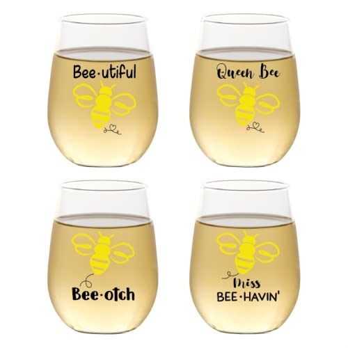 Set of 4 Shatterproof Designer 16 oz Plastic Wine Glasses MADE in the USA (CHRISTMAS)