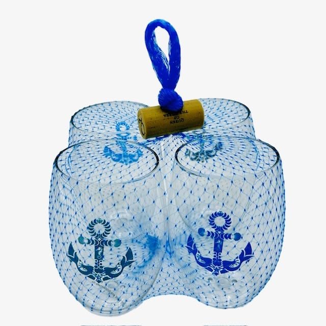 Set of 4 Shatterproof Designer 16 oz Plastic Wine Glasses MADE in the USA (CHRISTMAS)