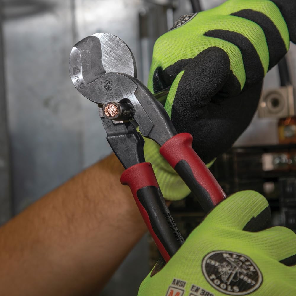 Klein Tools 63215 Cable Cutter, Made in USA, High-Leverage 6.5-Inch Compact, Forged From US Made Steel, Ideal for Cutting Aluminum and Copper Cable