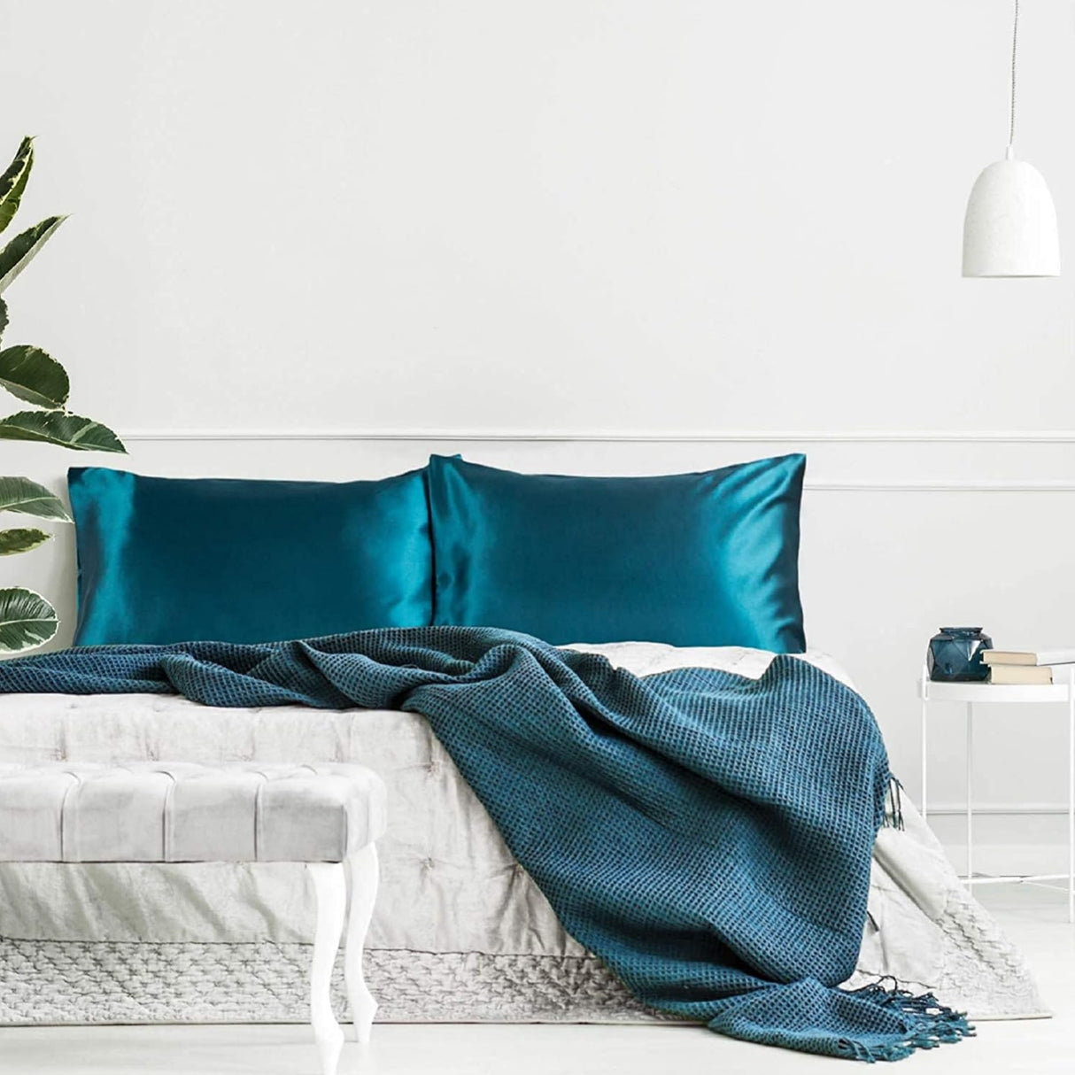 Pink Silk Pillow Cases with Zipper Made in USA, 100% 22 Momme Mulberry Silk Pillowcase for Hair and Skin, Acne Free, Anti Aging, Anti Wrinkle, Hypoallergenic (Pink, Standard)