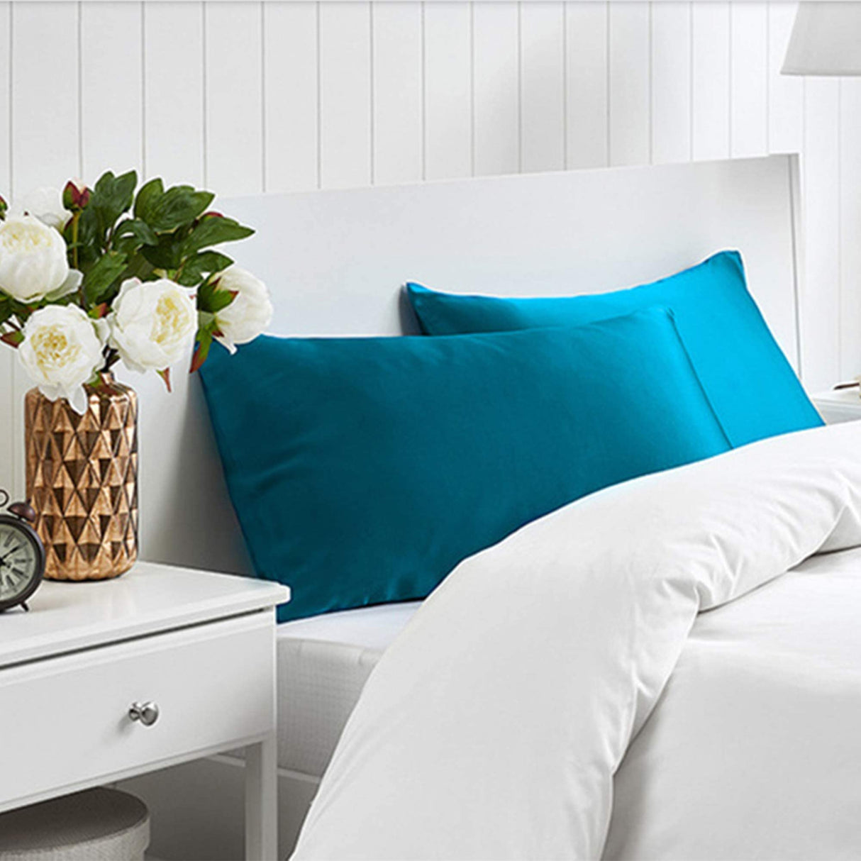 Oeko-TEX Certified Mulberry Silk Pillow Cases Green for Christmas Made in USA, 100% Silk Pillowcase with Zipper, 6A Grade 22 Momme Pure Silk Gift Set, 1 Pcs 20"x30" (Queen, Emerald)