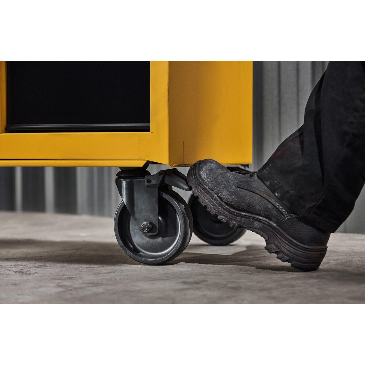 DEWALT Tool Chest with 9 Drawers, 41 Inch, 100lb Drawer Capacity, DEWALT Workshop Storage System Compatible (DWST41092)