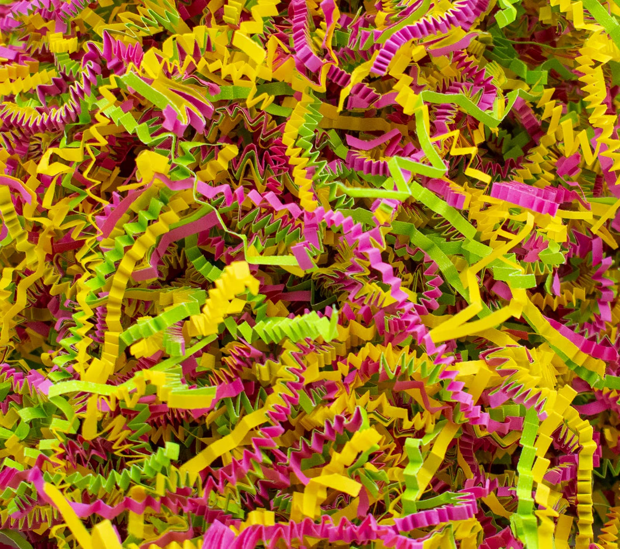 Stephanie Imports Made In USA 3-Ply Crinkle Cut Shredded Paper 2 lbs (Red & Green Christmas Mix)