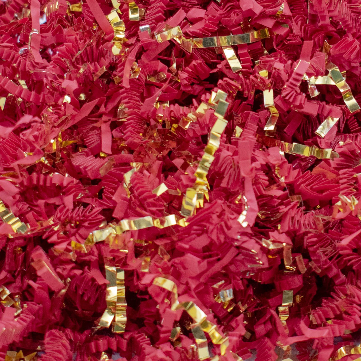 Stephanie Imports Made In USA 3-Ply Crinkle Cut Shredded Paper 2 lbs (Red & Green Christmas Mix)