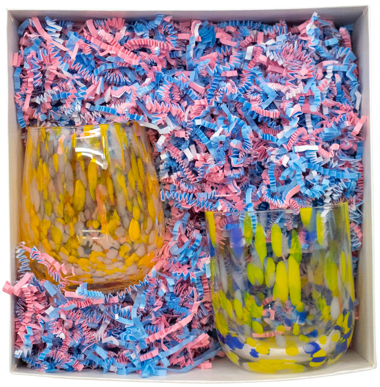 Stephanie Imports Made In USA 3-Ply Crinkle Cut Shredded Paper 2 lbs (Red & Green Christmas Mix)