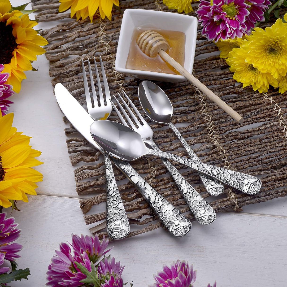 Liberty Tabletop Honey Bee 40 Piece Silverware Set Service for 8 Flatware Made in USA 18/10