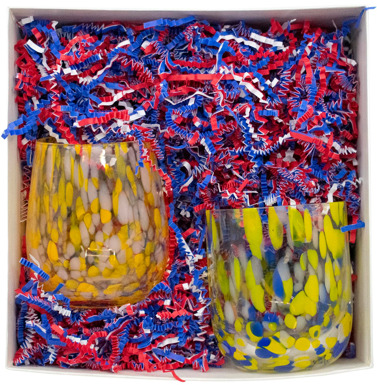 Stephanie Imports Made In USA 3-Ply Crinkle Cut Shredded Paper 2 lbs (Red & Green Christmas Mix)