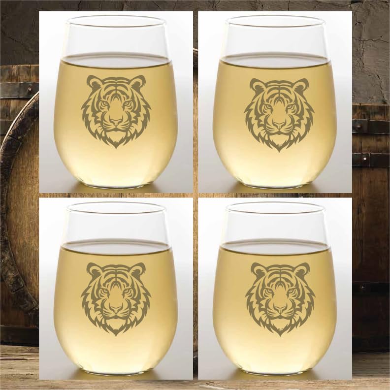 Set of 4 Shatterproof CUSTOM 16 oz Plastic Wine Glasses MADE in the USA (CHRISTMAS NUTCRAKERS)