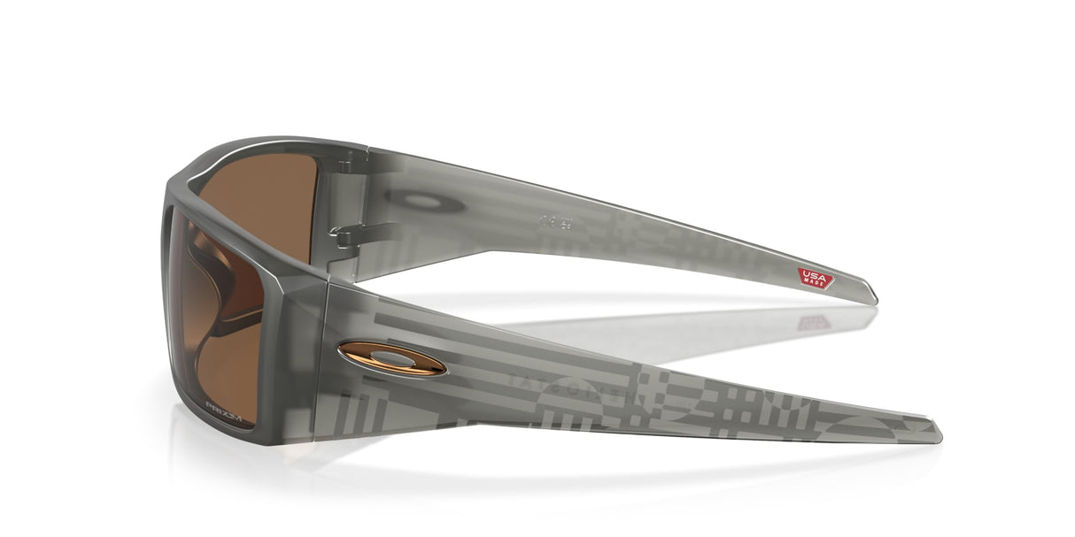 Oakley Men's OO9231 Heliostat Rectangular Sunglasses
