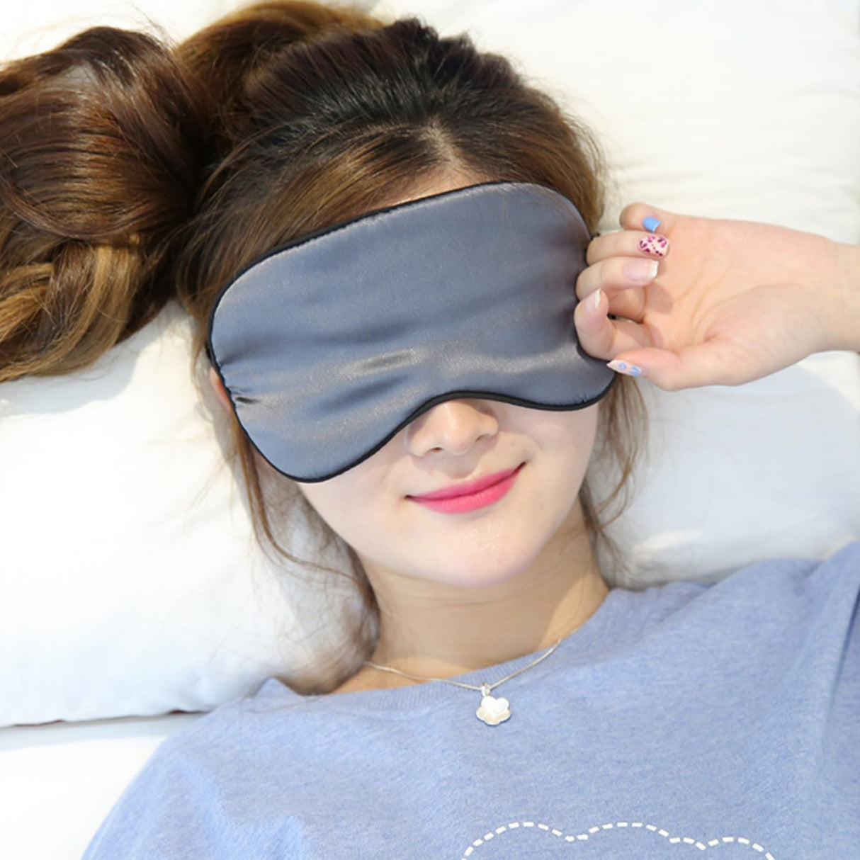 100% Mulberry Silk Sleep Mask for Women/Men Airplane Travel, Pure 22 Momme Silk Eye Mask Blackout for Sleeping, Ajustable, Luxury, Anti Wrinkle, Anti Aging Silk Blindfold, Made in USA (Silver Gray)