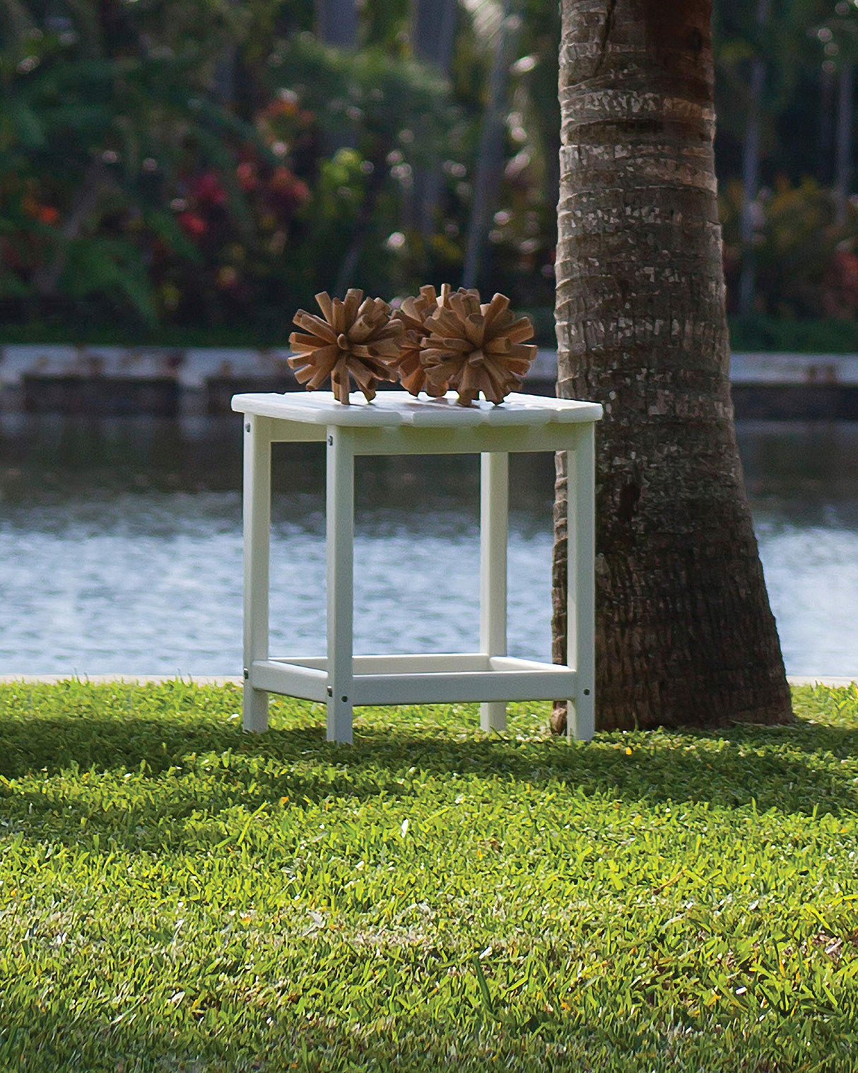 POLYWOOD South Beach 18" Side Table in Navy