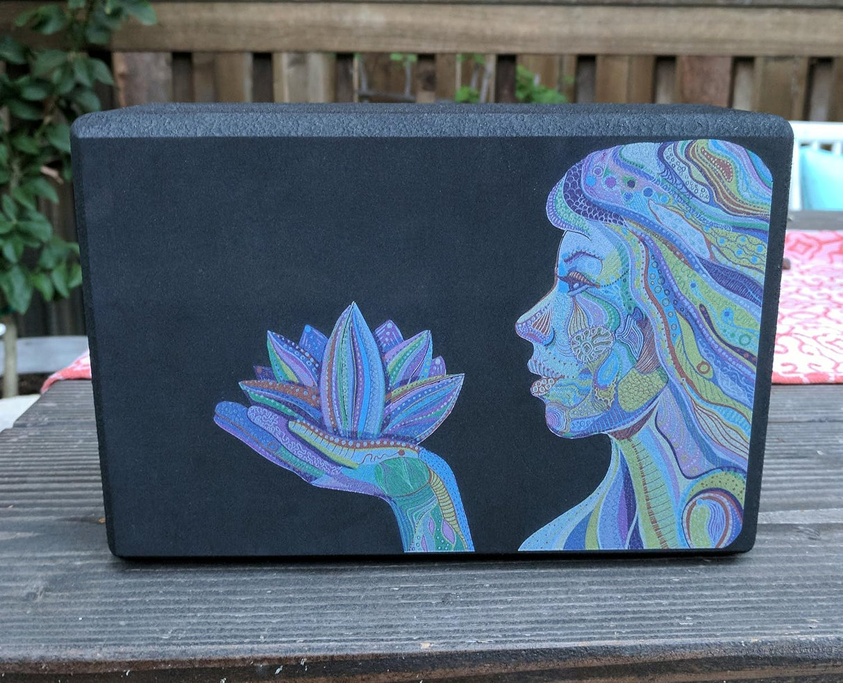 Embrace The Block™ Colorful Woman Yoga Block (Black)